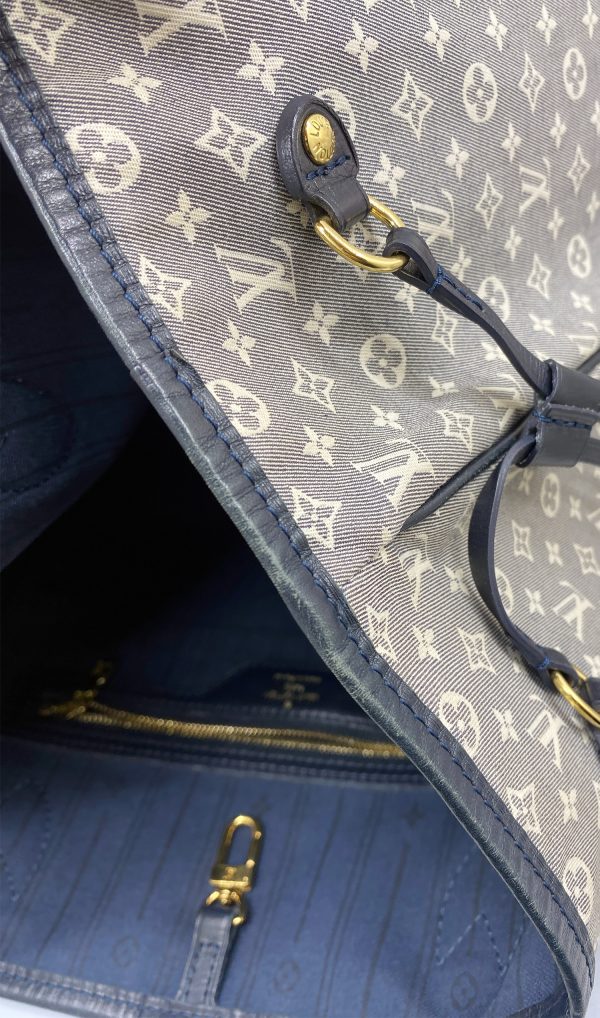 imgrc0089087935 LOUIS VUITTON Neverfull MM Tote Bag Monogram Blue