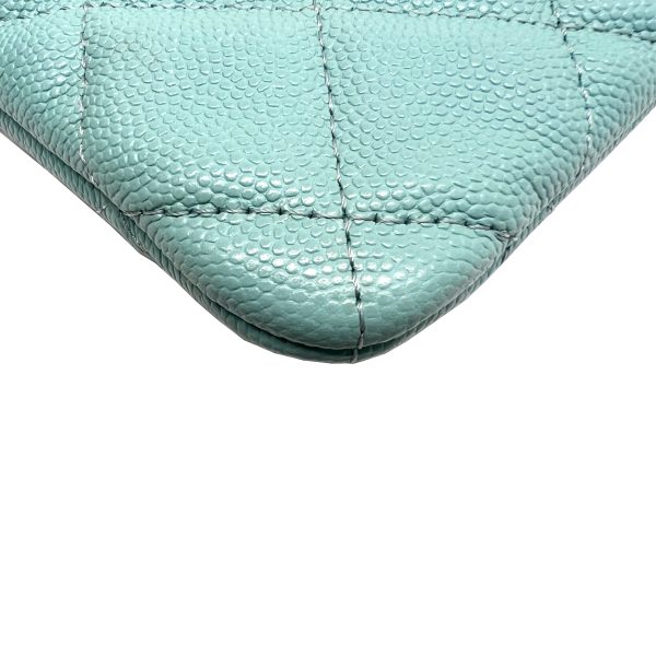 imgrc0089429955 CHANEL Matelasse Clutch Bag Caviar Skin Blue Turquoise