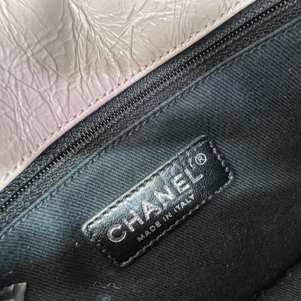 imgrc0089459797 CHANEL Matelasse Chain Shoulder Bag Calf Pink Beige