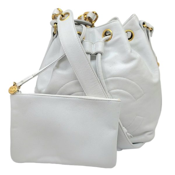 imgrc0090777122 CHANEL Drawstring Shoulder Bag Leather White