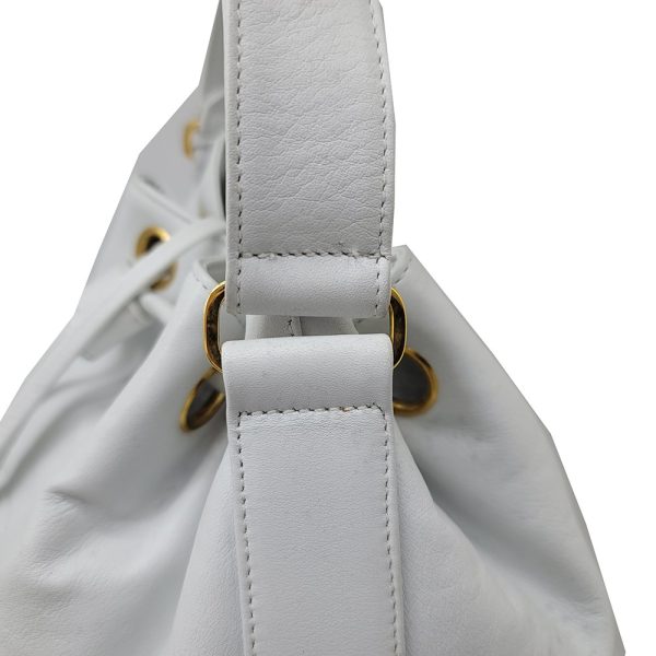 imgrc0090777127 CHANEL Drawstring Shoulder Bag Leather White