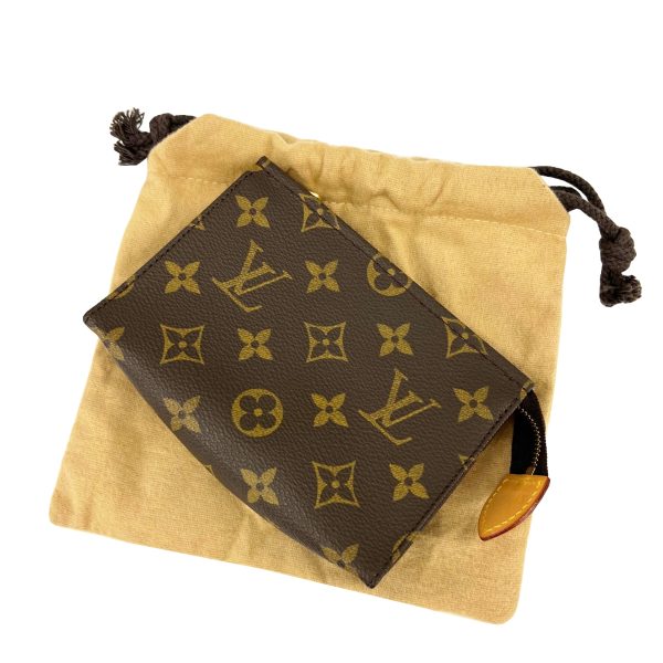 imgrc0091194453 LOUIS VUITTON Monogram Posh Toilette 15 Mini Pouch