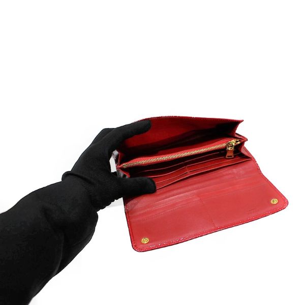 imgrc0091296139 Prada W Hook Long Wallet Saffiano Vernic Rosso Red