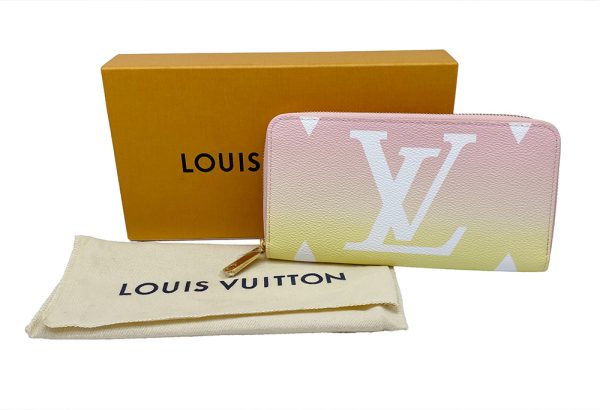 imgrc0091751395 LOUIS VUITTON Zippy Wallet Visor Pool Pink Yellow