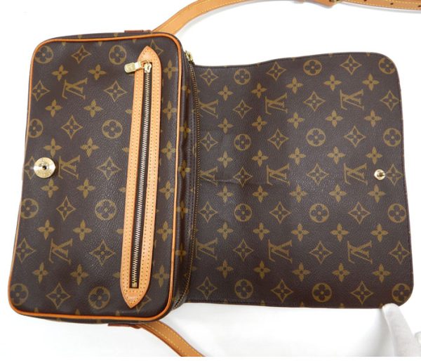 imgrc0091854888 Louis Vuitton Monogram Saint Germain 28 Shoulder Bag Canvas Brown