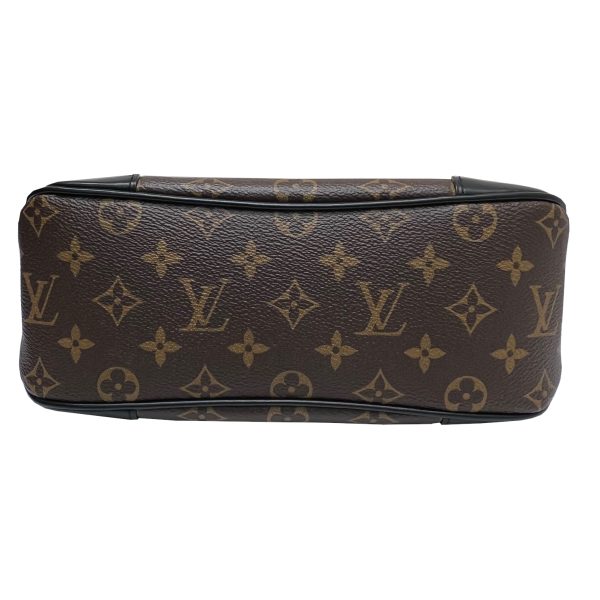 imgrc0092146598 LOUIS VUITTON Boulogne NM Monogram Leather Black