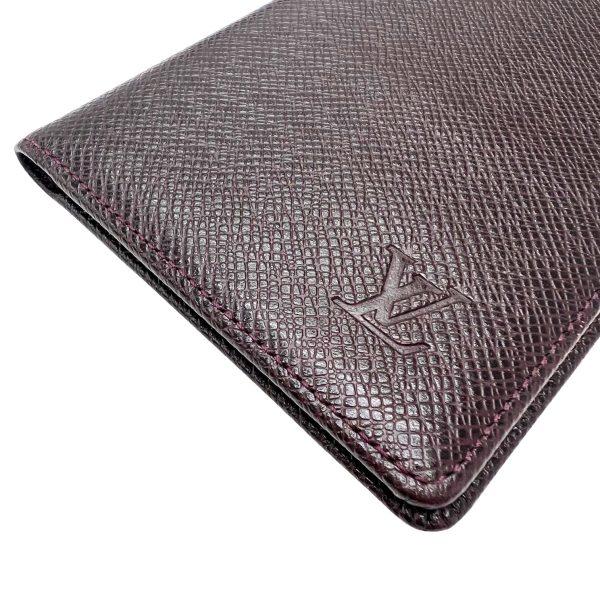 imgrc0092306490 LOUIS VUITTON Porte Valeur Cult Credit Taiga