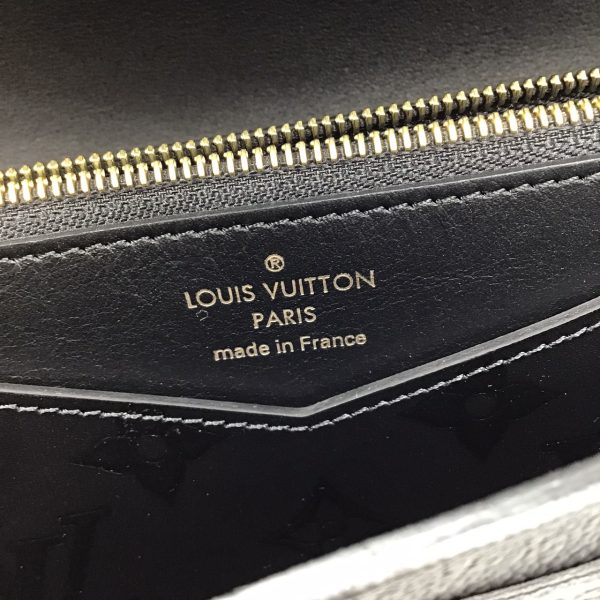 imgrc0092407980 LOUIS VUITTON Portefeuille Very Long Wallet Monogram Black