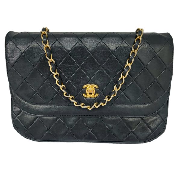 imgrc0092503016 CHANEL Matelasse W Flap Chain Shoulder Bag Black