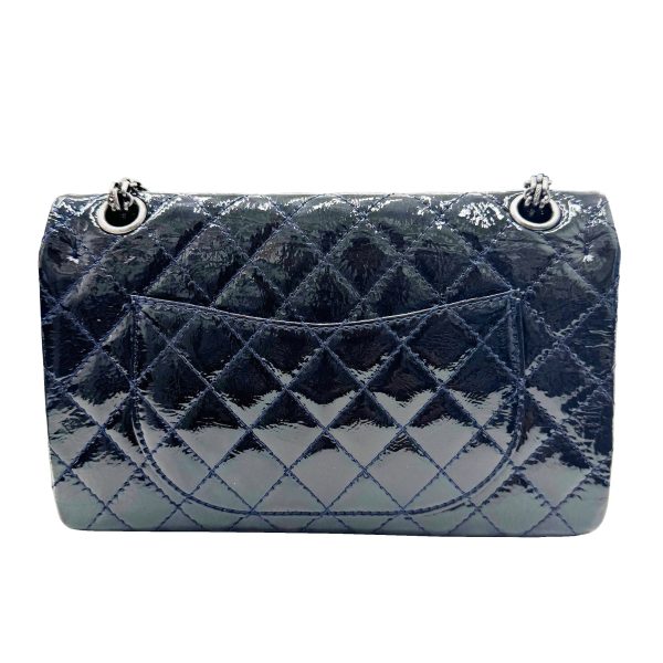 imgrc0092690340 CHANEL 255 Chain Shoulder Patent Leather Navy