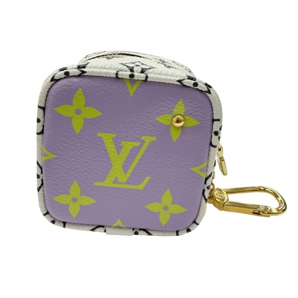 imgrc0092866929 LOUIS VUITTON Portomone Cube Monogram Giant White