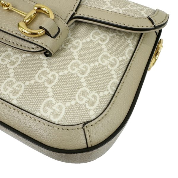 imgrc0093011170 GUCCI Horsebit 1955 Mini Bag GG Supreme Beige