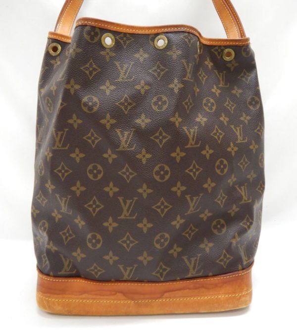 imgrc0093033874 Louis Vuitton Monogram Noe Drawstring Shoulder Bag Canvas Brown