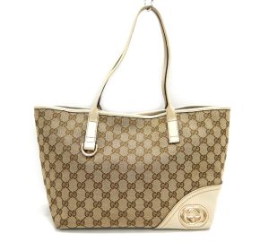 imgrc0093288750 Louis Vuitton Hippo Cruise Pool Bag Monogram Vinyl Brown Clear