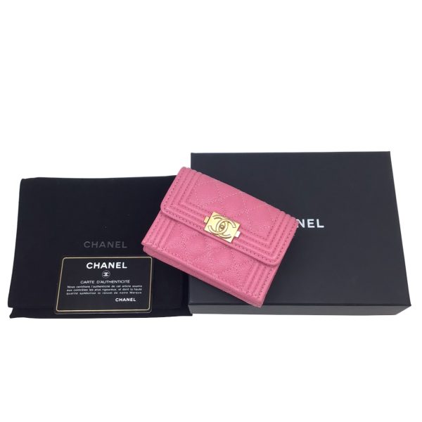 imgrc0093394655 CHANEL Boy Compact Wallet Caviar Skin Black