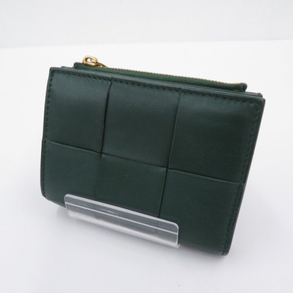 imgrc0094854123 Bottega Veneta Small Cassette Zipper Wallet Green