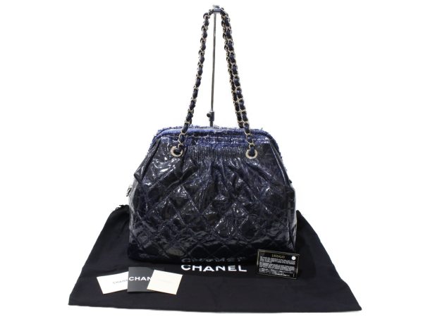 imgrc0094881183 Chanel Portobello Chain Tote Tweed Calfskin Navy