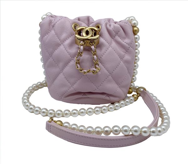 imgrc0094914688 CHANEL Pearl Chain Mini Shoulder Bag Leather Pink