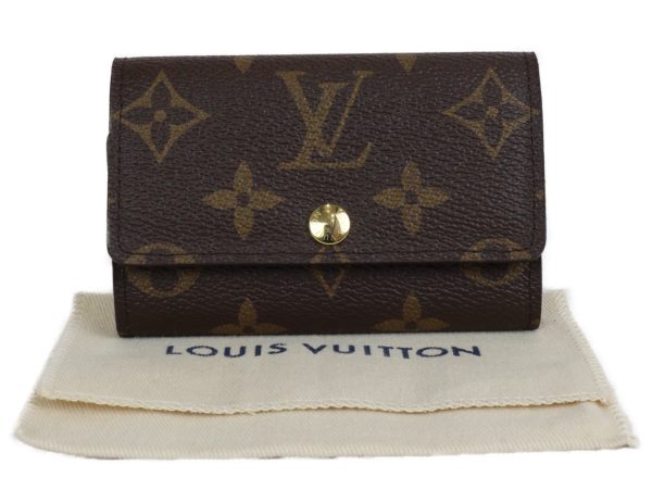 imgrc0095039761 Louis Vuitton Multicle 6 Key Case Monogram Brown