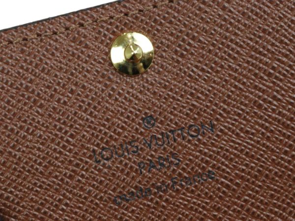 imgrc0095039771 Louis Vuitton Multicle 6 Key Case Monogram Brown