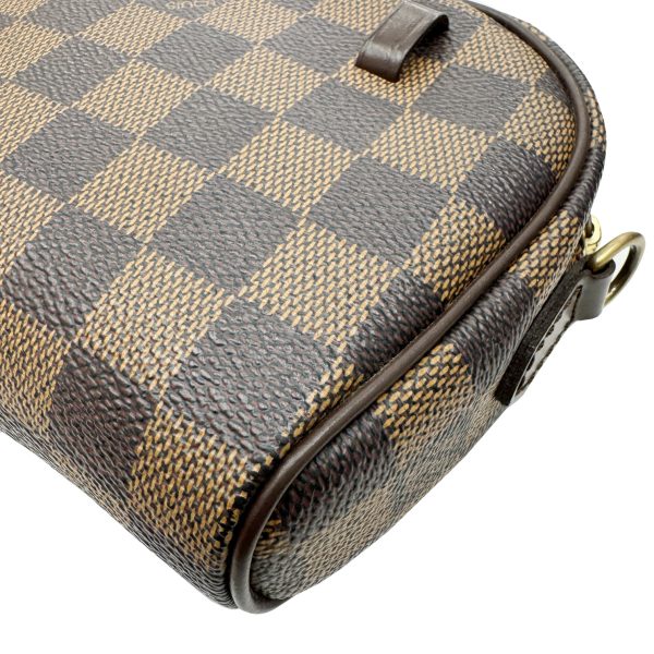 imgrc0095109443 LOUIS VUITTON Ipanema Pochette Damier