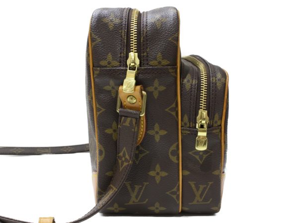 imgrc0095112795 Louis Vuitton Nile Shoulder Bag Monogram Brown