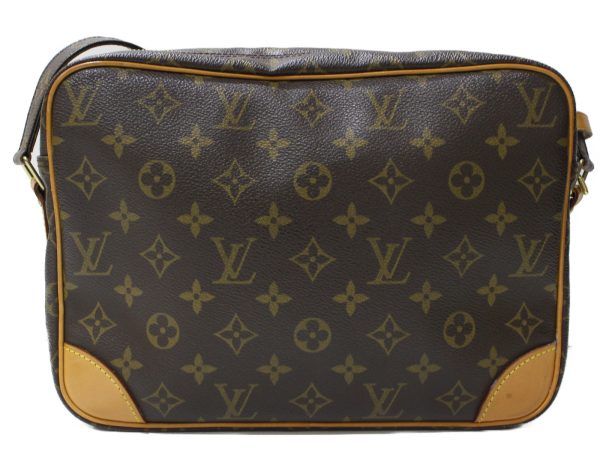 imgrc0095112797 Louis Vuitton Nile Shoulder Bag Monogram Brown