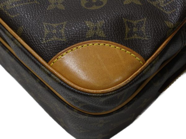 imgrc0095112799 Louis Vuitton Nile Shoulder Bag Monogram Brown