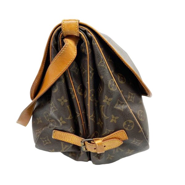 imgrc0095351186 Louis Vuitton Saumur 35 Crossbody Bag Monogram Canvas Brown