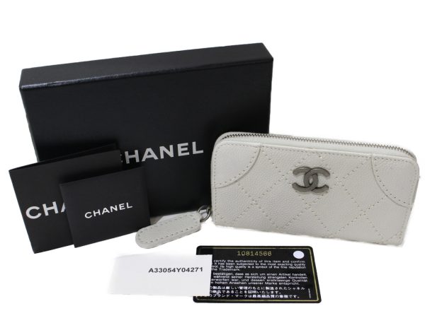 imgrc0095387393 Chanel Zip Coin Purse Case Caviar Skin White