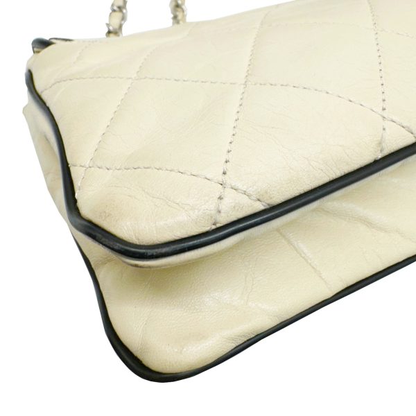 imgrc0095462676 CHANEL 255 Matelasse Shoulder Bag Calf Ivory