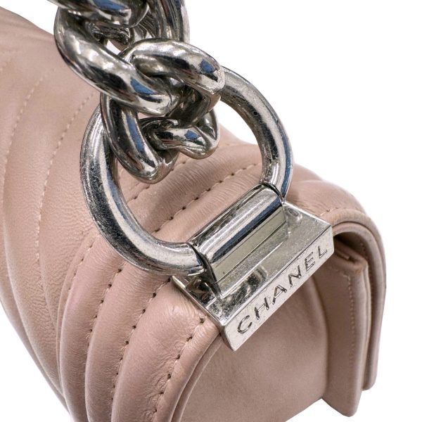 imgrc0095518237 CHANEL Boy Chanel V Stitch Chain Shoulder Lambskin Pink Beige