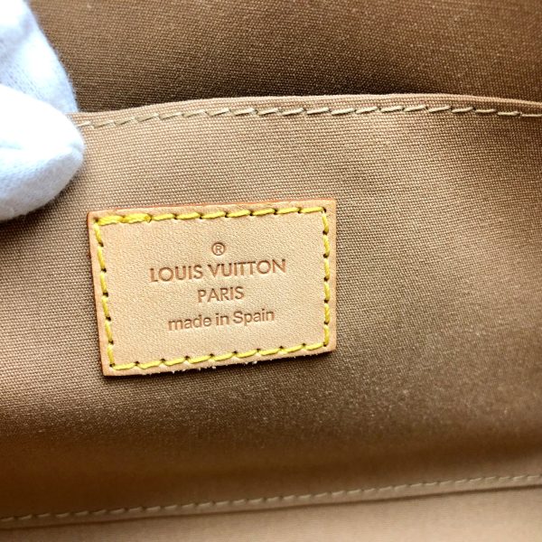 imgrc0095820239 Louis Vuitton Roxbury Drive Vernis Enamel 2WAY Bag Beige