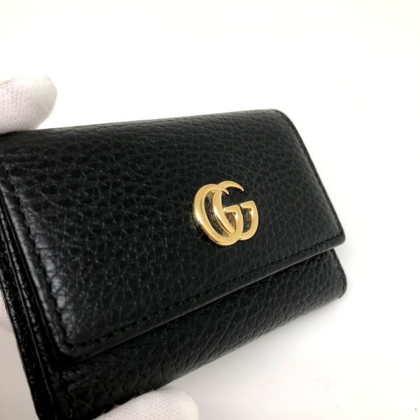 imgrc0095918534 Gucci 6 Key Case GG Marmont Leather Black