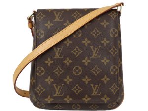 imgrc0096002959 Louis Vuitton Artsy Mm Monogram Handbag Black