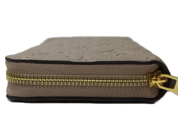 imgrc0096020380 Louis Vuitton Zippy Monogram Long Wallet Beige