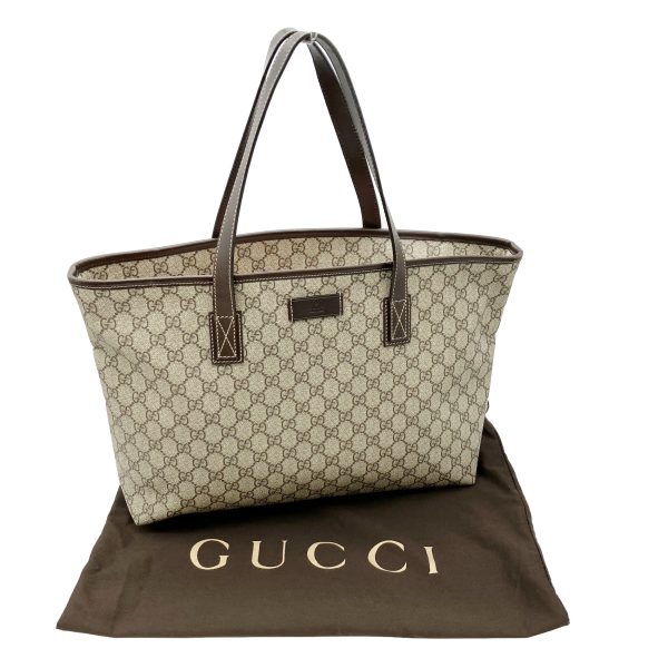 imgrc0096196101 GUCCI GG Supreme Tote Bag Beige