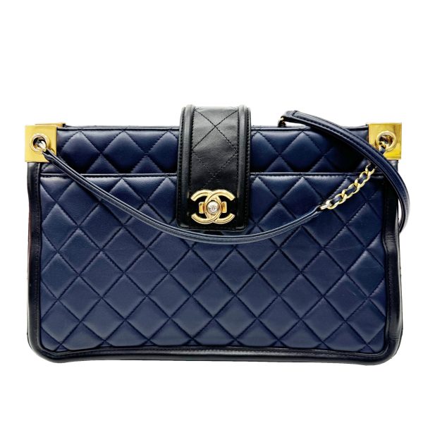 imgrc0096223411 CHANEL Matelasse Tote Bag Leather Navy Black