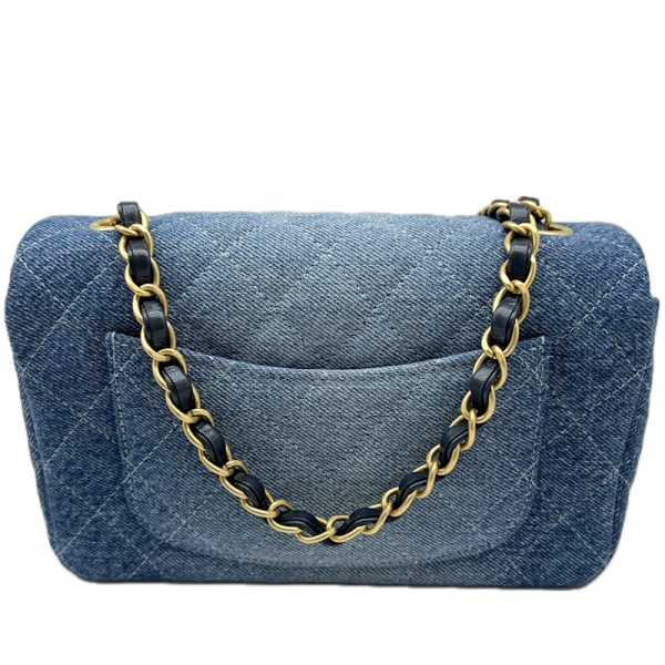 imgrc0096232190 CHANEL Mini Matelasse Chain Shoulder Bag Denim Blue