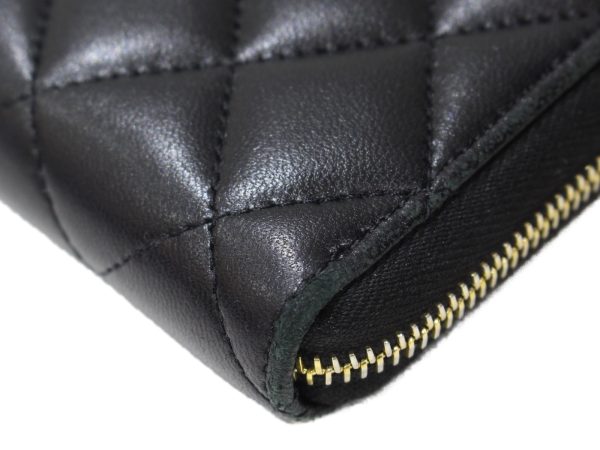 imgrc0096421740 Chanel Round Zipper Long Wallet Matelasse Black