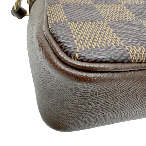 imgrc0096625480 LOUIS VUITTON Truth Makeup Handbag Damier Brown