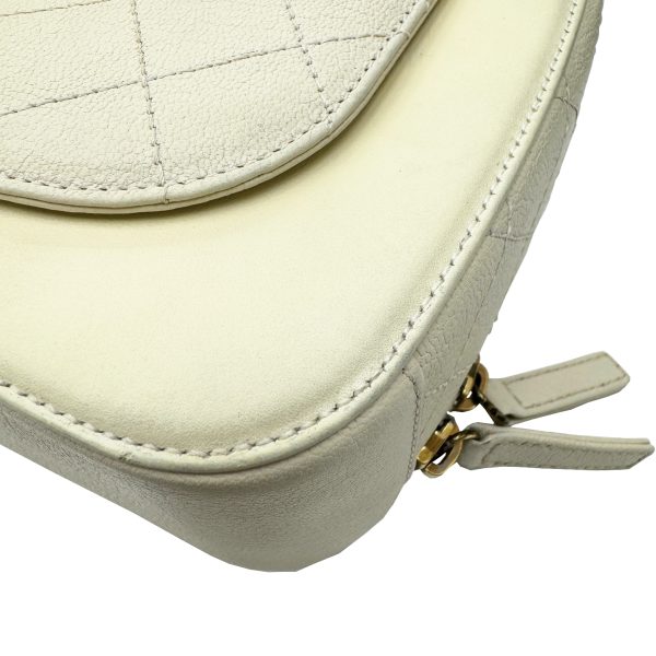 imgrc0096634402 CHANEL Vanity Bag Leather Ivory