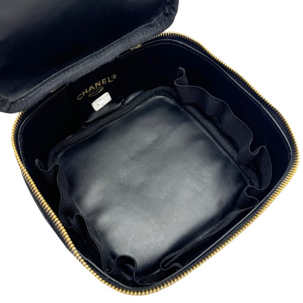 imgrc0096665998 CHANEL Coco Mark Vanity Bag Caviar Skin Black