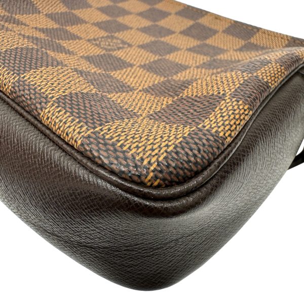 imgrc0096693767 LOUIS VUITTON Truth Makeup Handbag Damier Brown