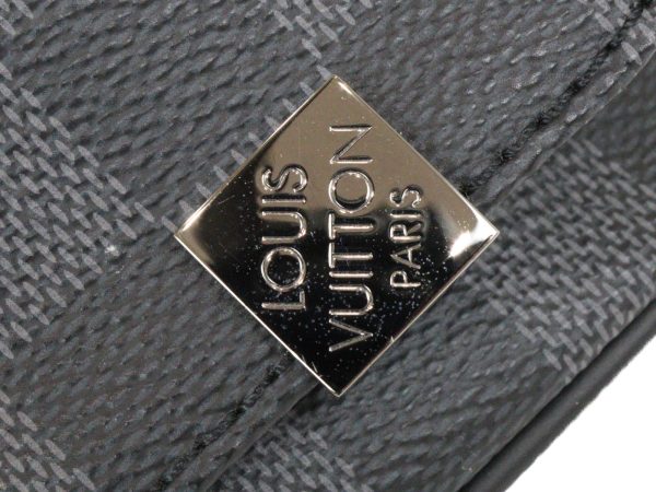 imgrc0096825264 Louis Vuitton District PM NM Bag Black Gray