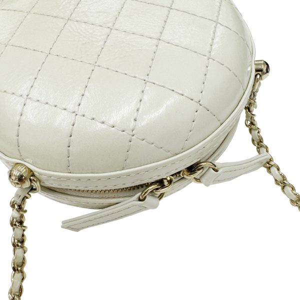 imgrc0096878792 CHANEL Mini Matelasse Shoulder Bag Leather Ivory