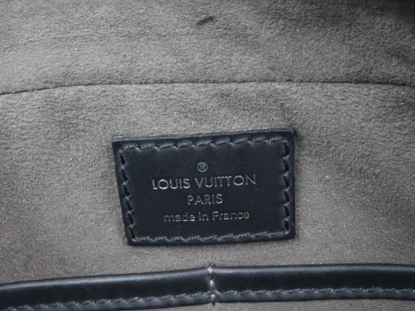 imgrc0096940169 Louis Vuitton Neo Hoche Clutch Bag Epi Black