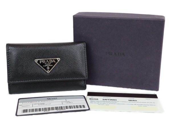 imgrc0097016975 Prada 6 Key Case Black Silver Hardware