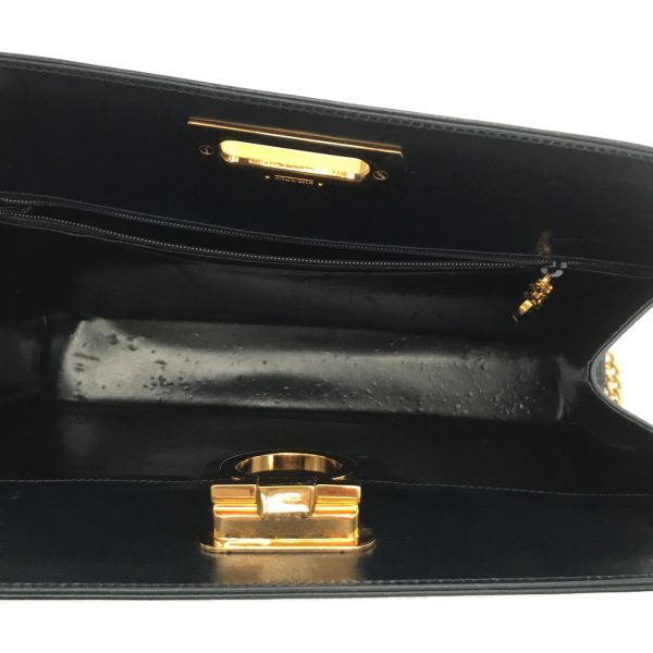 imgrc0097450902 Ferragamo Chain Shoulder Bag Gancini Leather Black