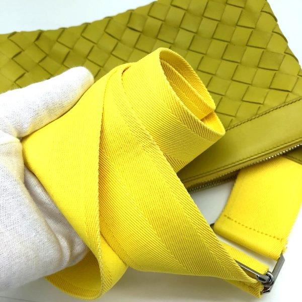 imgrc0097536338 Bottega Veneta Intrecciato Duo Shoulder Bag Yellow